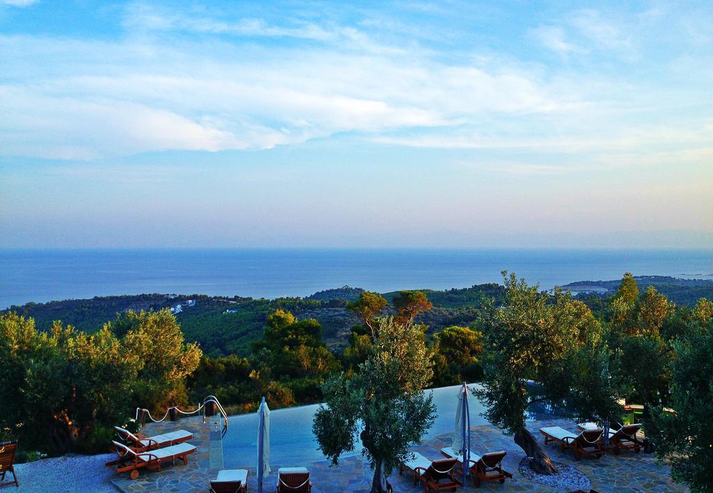 The Infinity 180 Luxury Suites Milia Екстер'єр фото