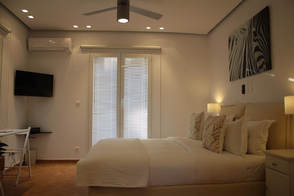 The Infinity 180 Luxury Suites Milia Екстер'єр фото
