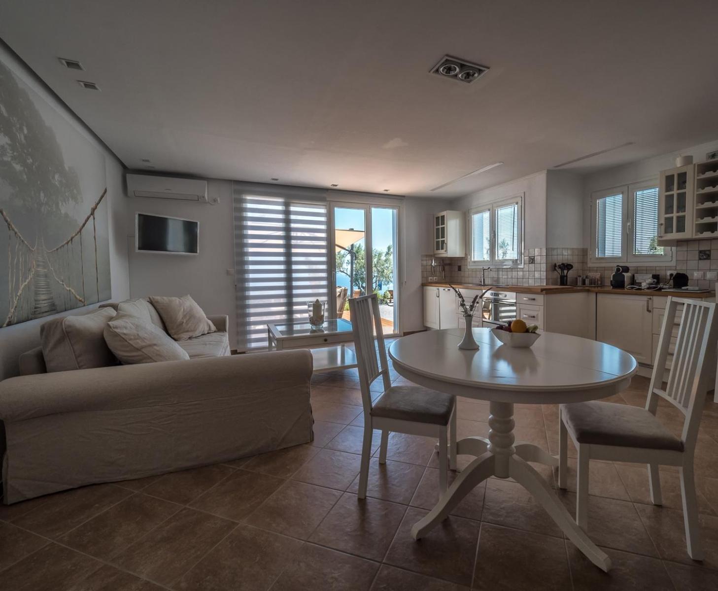The Infinity 180 Luxury Suites Milia Екстер'єр фото