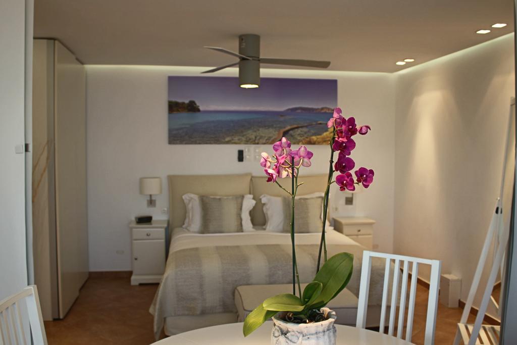 The Infinity 180 Luxury Suites Milia Екстер'єр фото