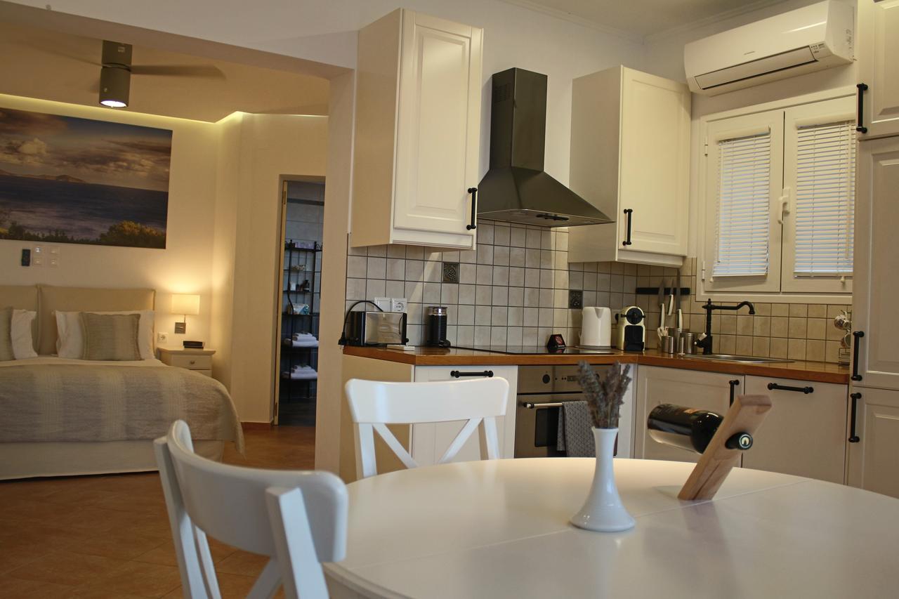The Infinity 180 Luxury Suites Milia Екстер'єр фото