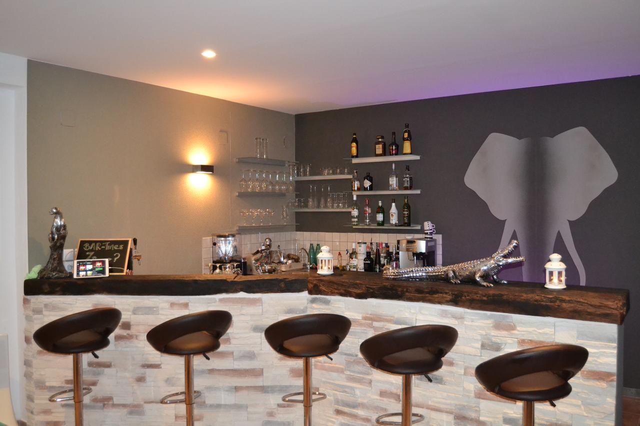 The Infinity 180 Luxury Suites Milia Екстер'єр фото