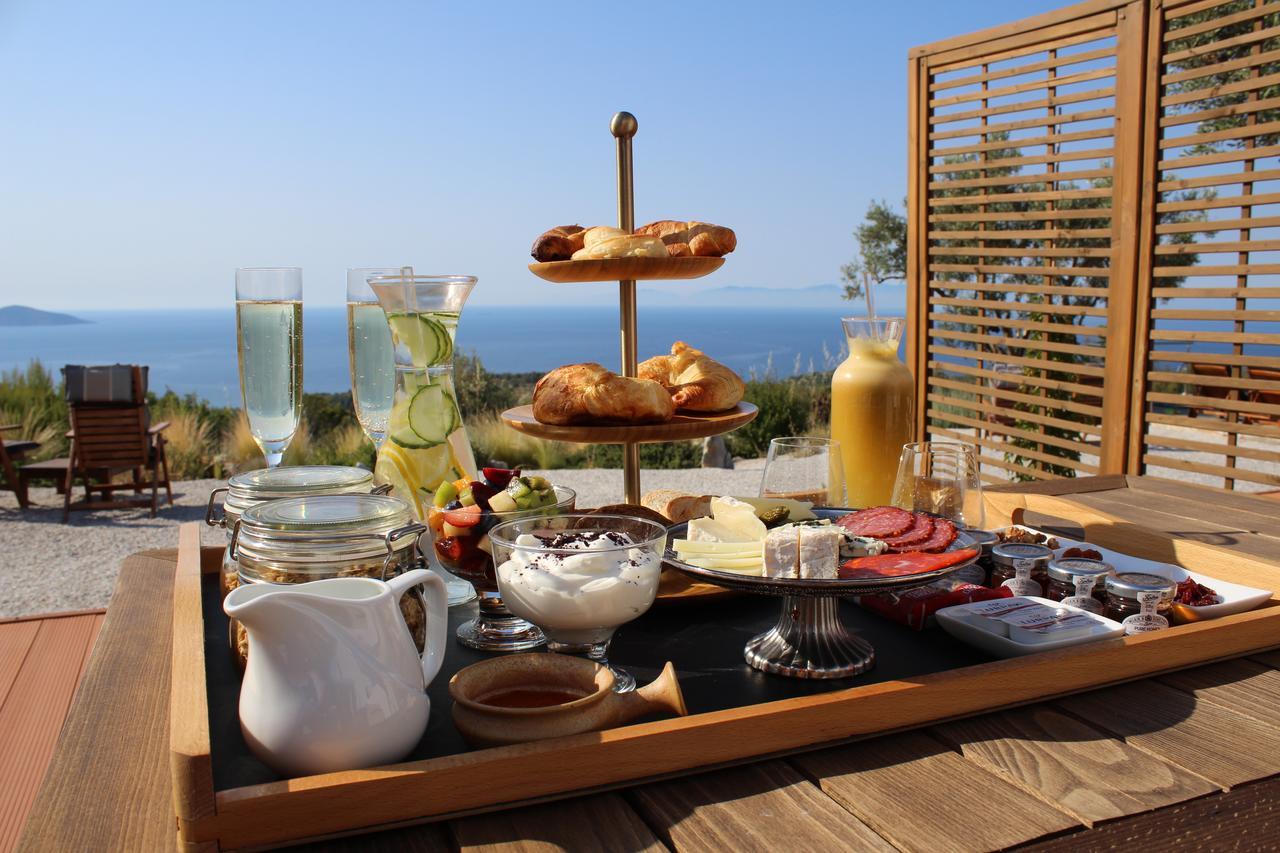 The Infinity 180 Luxury Suites Milia Екстер'єр фото