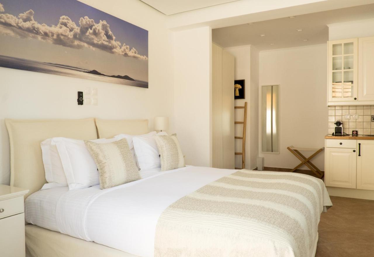 The Infinity 180 Luxury Suites Milia Екстер'єр фото
