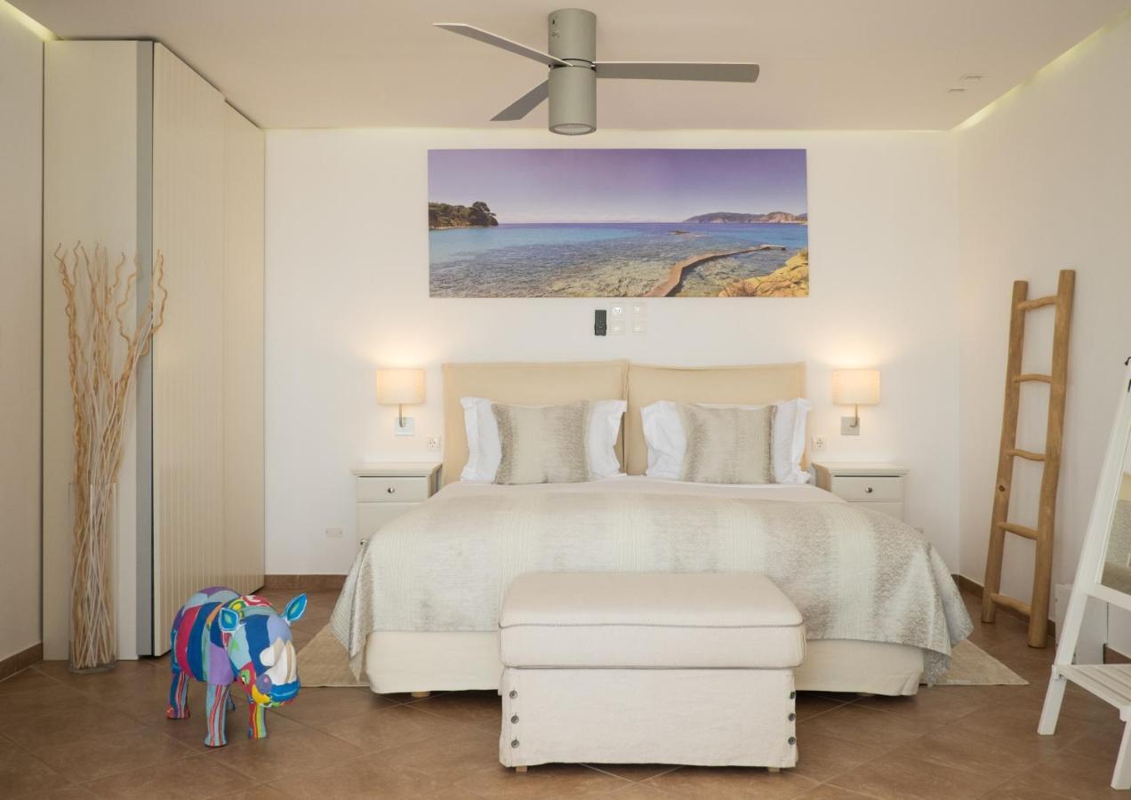 The Infinity 180 Luxury Suites Milia Екстер'єр фото