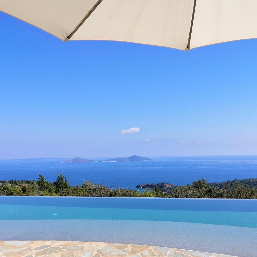 The Infinity 180 Luxury Suites Milia Екстер'єр фото